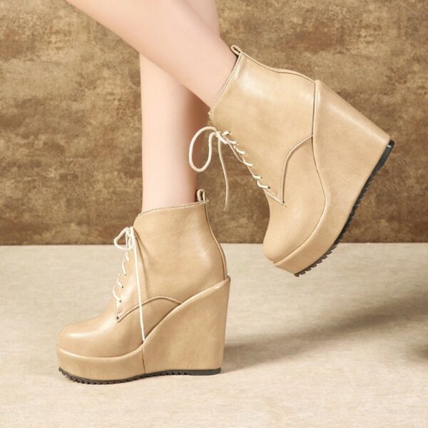 New Autumn And Winter Simple Lace-up Wedge Boots For Women